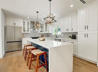 6852-6854 Atoll Ave, North Hollywood, CA 91605