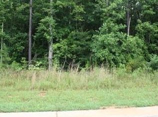 5633 Pleasant Woods Dr, Flowery Branch, GA