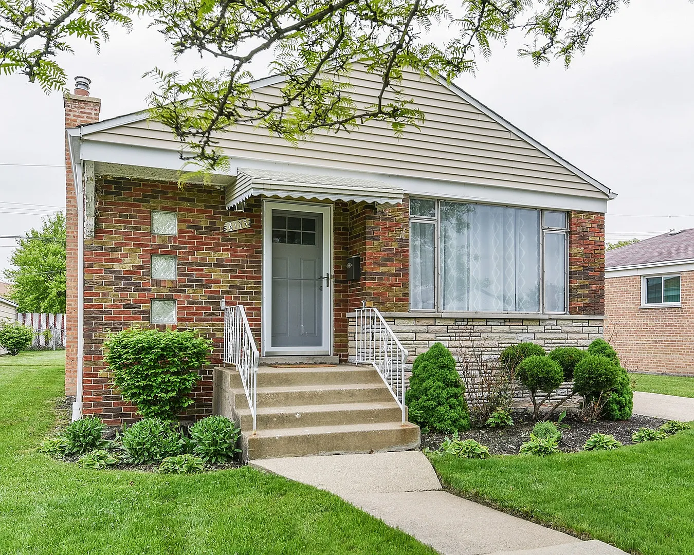 8123 S Kostner Ave photo 1