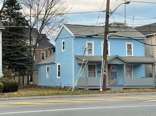 219 4th St, Honesdale, PA 18431