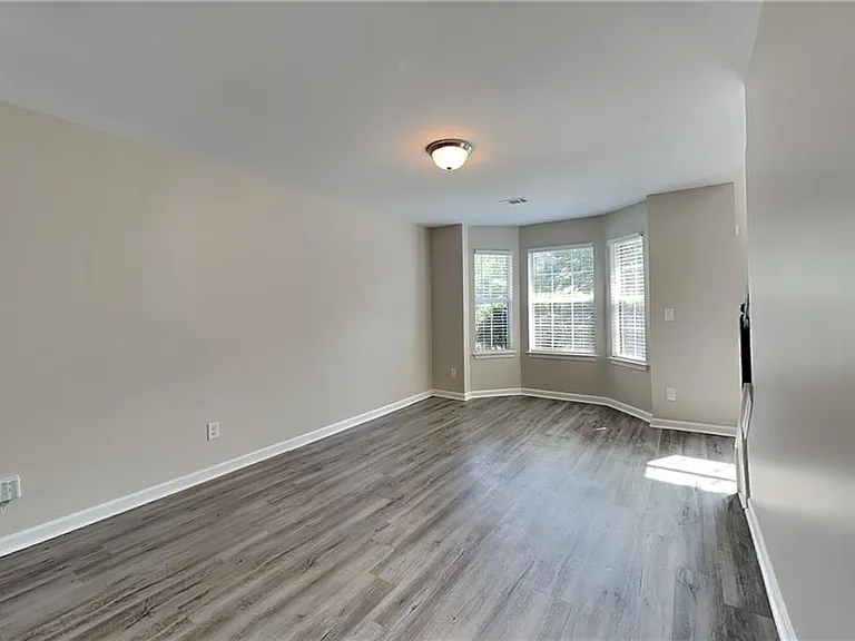 98 Margaret Xing — Photo 11