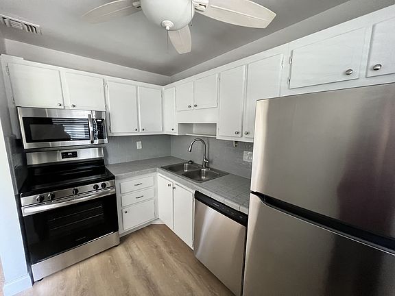 2nd image of 1201 SE 2nd Ct #11352188