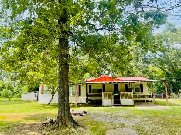 8008 Teal Glen Dr, Mooringsport, LA 71060