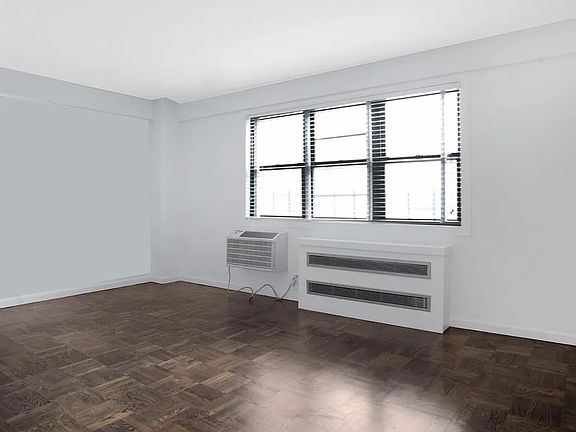 3rd image of 320 E 58th St APT 4F