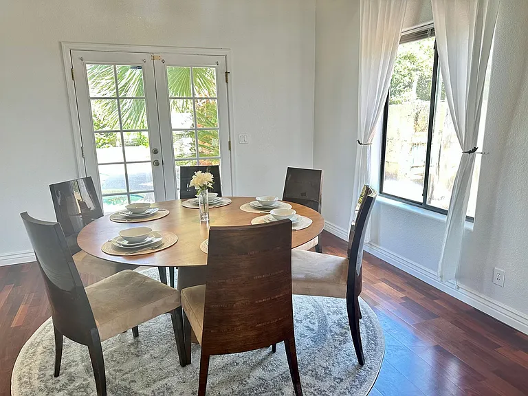 2118 E Marquette Dr — Photo 20
