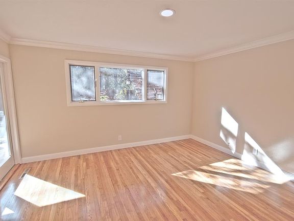 5th image of 2260 Sierra Ventura Dr