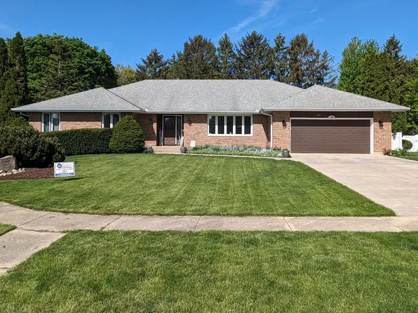 1301 Azalea Ln, Dekalb, IL 60115