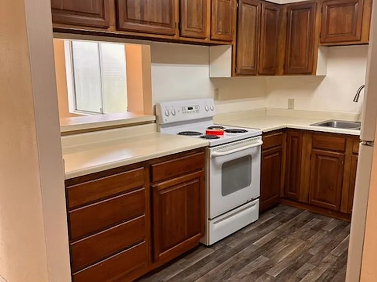 8003 N Wabash Ave — Photo 5