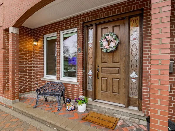 907 South Blvd APT 2, Oak Park, IL 60302