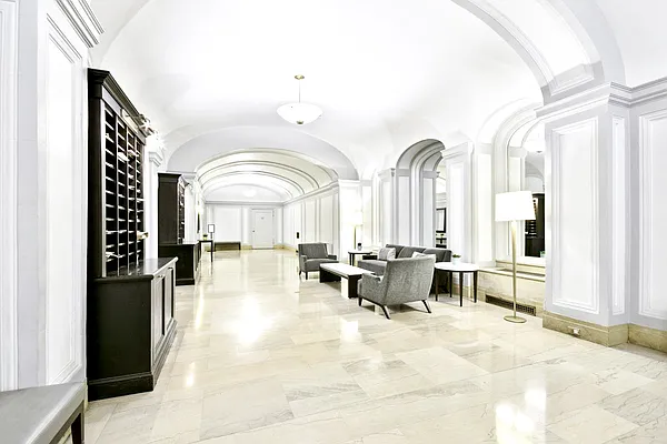 Sold by Compass | media 20