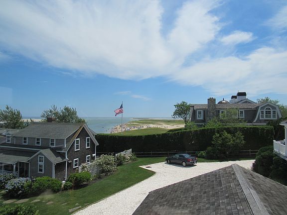 Lighthouse Beach View