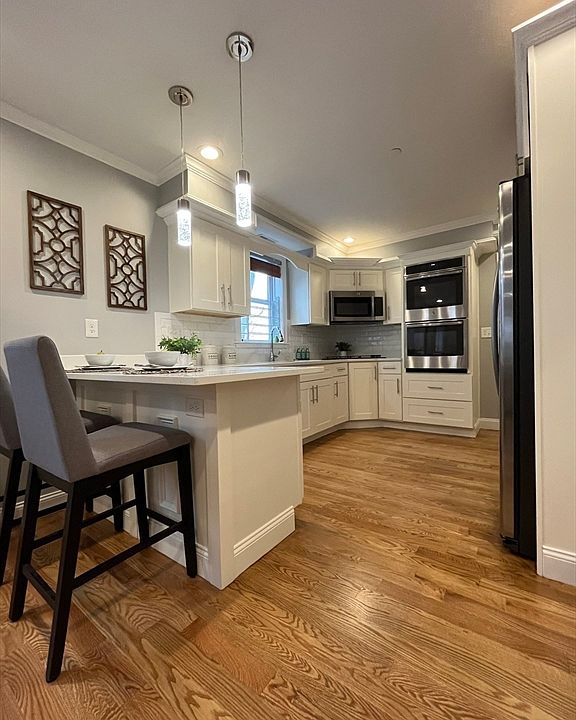 1st image of 7 Wales St Unit 1
