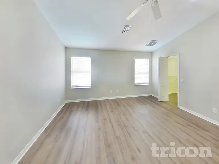 16651 Midsummer Ln — Photo 12