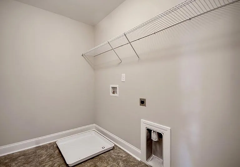 4103 Hartland St — Photo 11