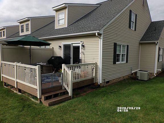 5th image of 601 Brandon Cir #601