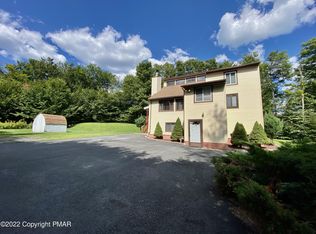 670 Glen Circle Dr, Tobyhanna, PA 18466