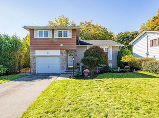220 Ascot Ct, Oshawa, ON L1G 1W8