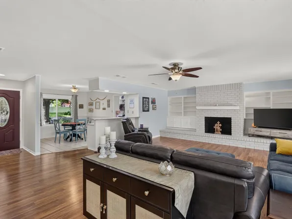 206 Corder Ln, Burnet, TX 78611