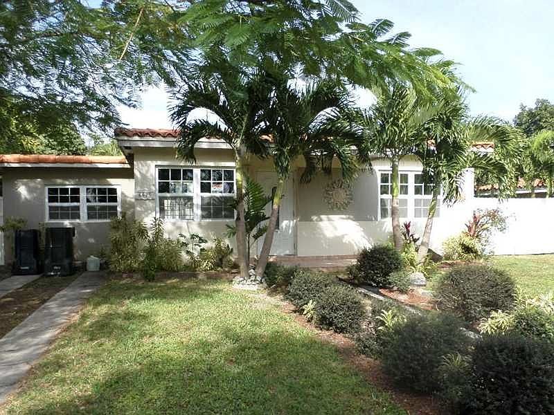 1st image of 6685 NW 40th St