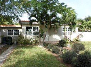 6685 NW 40th St, Virginia Gardens, FL 33166