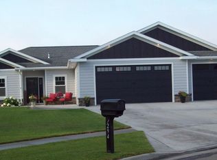 1294 Cherry Dr, Watertown, SD 57201