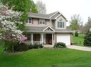 307 S Glen Oak Dr, Athens, IL 62613