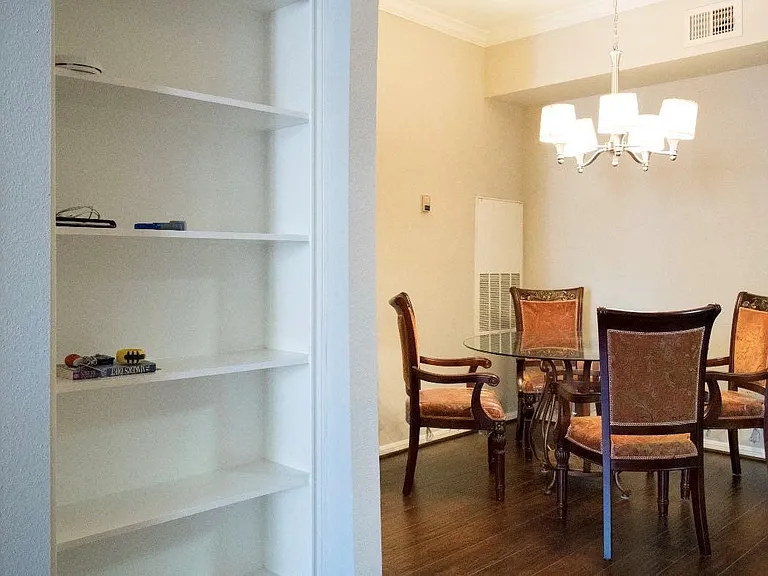 2255 Braeswood Park Dr #312 — Photo 3