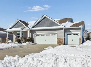 5020 NE Ledgestone Ct, Ankeny, IA 50021