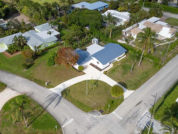 2nd image of 7220 Clarke Rd