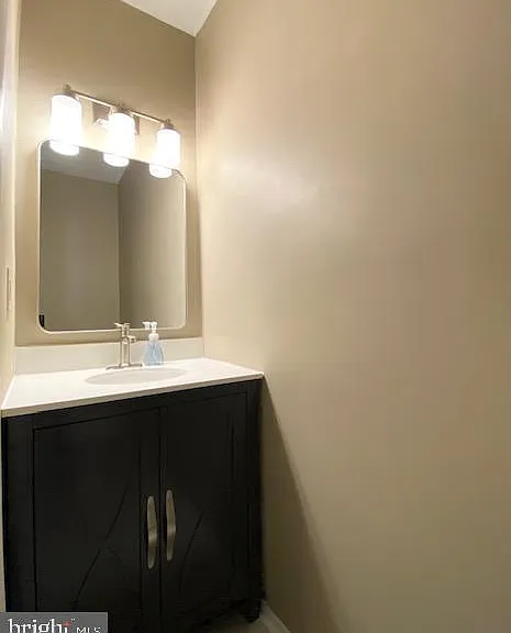 820 Joshua Tree Ct — Photo 9