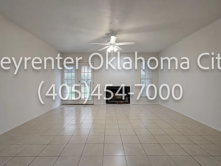6554 N. Meridian Ave. Townhouse — Photo 11