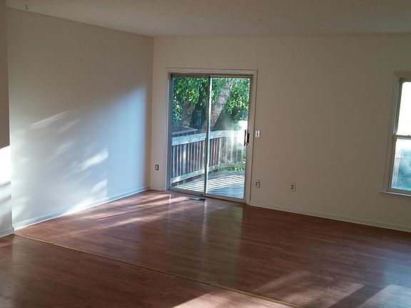 5th image of 13455 Elevation Ln