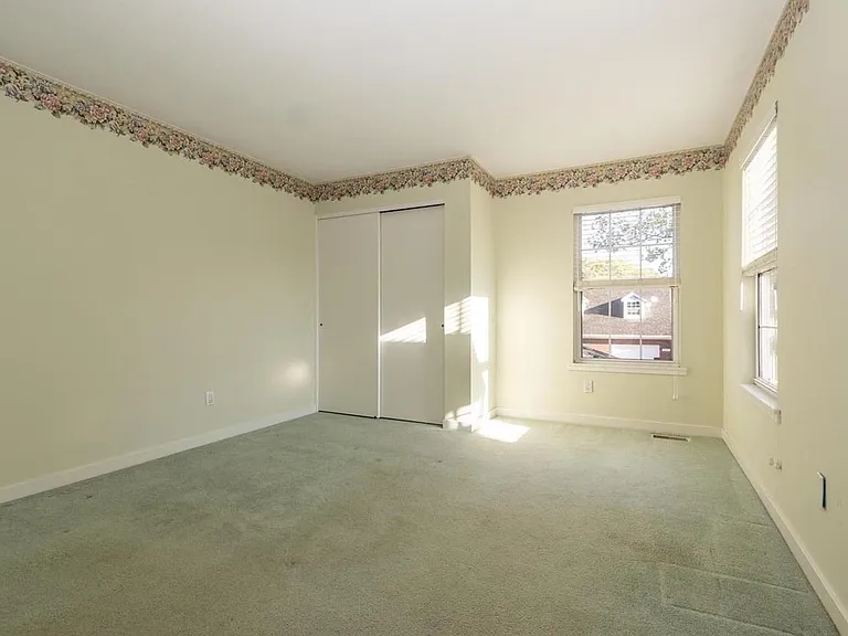 5055 Bristol Ct — Photo 6