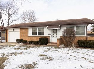 5550 Parkview Ct, Crestwood, IL 60445