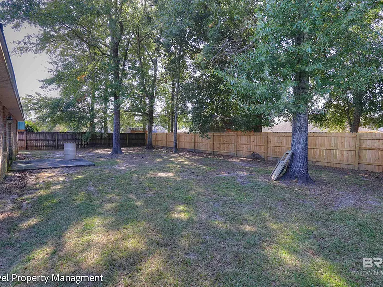 15307 Hearthstone Dr — Photo 18