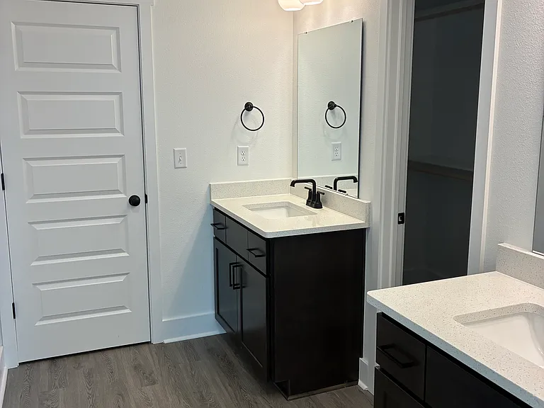 2514 Indiana Ave — Photo 4