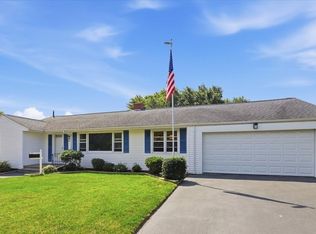 18 Picard Ct, Swansea, MA 02777