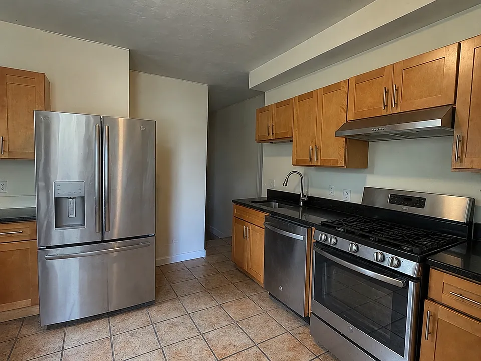 115 Hampshire St #1B