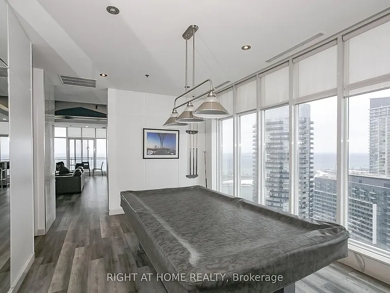 2119 Lake Shore Blvd W #217 — Photo 37