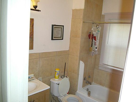 4th image of 1642 Cohassett Ave