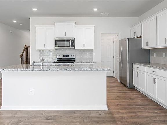 7th image of this home
