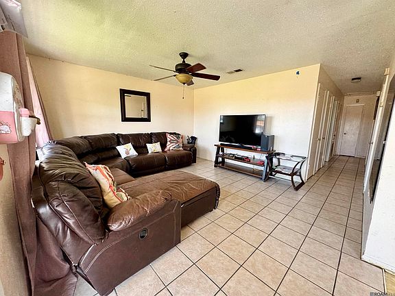 4th image of 1708 Ute Dr
