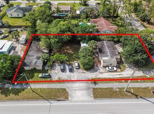 3 Akron Rd, Lake Worth, FL 33467