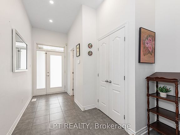 4th image of 181 Manorwood Cres