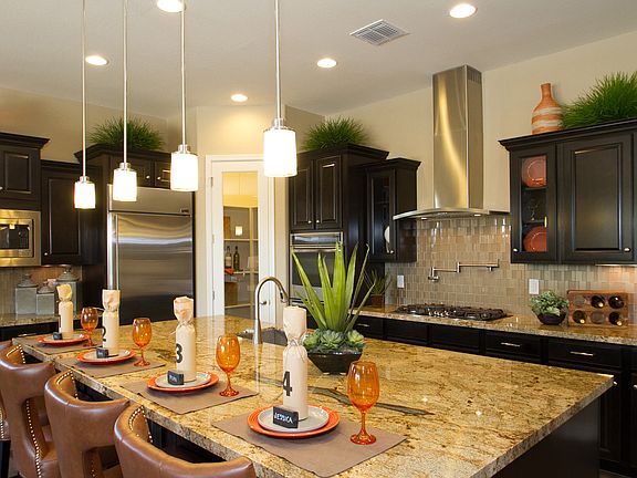 Beautiful, huge kitchen