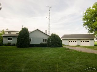 10755 Sharon Rd, Saint Charles, MI 48655