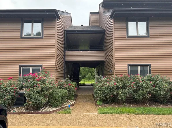 13818 Amiot Dr APT B, Saint Louis, MO 63146