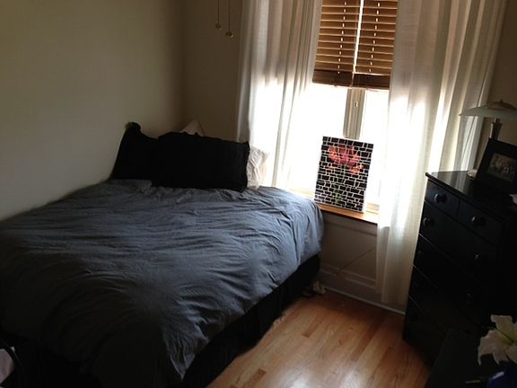 5th image of 1117 W Belmont Ave