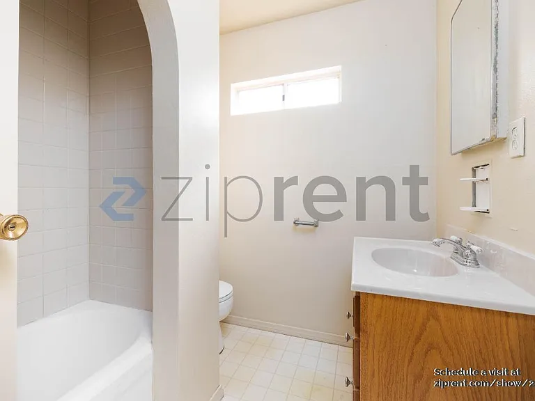399 G St #A — Photo 11