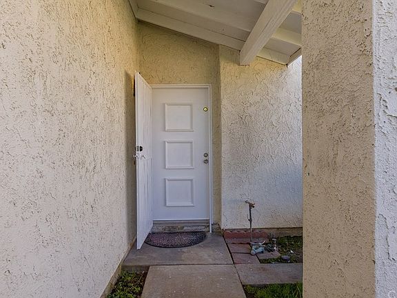3rd image of 4051 Walnut St
